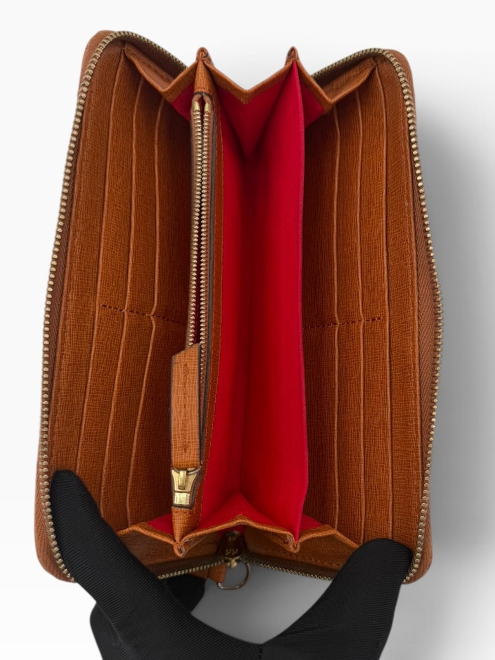 Dooney & Bourke 1975 Tan Leather Zip Around Wallet - Picture 7 of 9